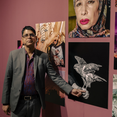 733A1525_CountryofImpossibilities_2_SBP_LORES