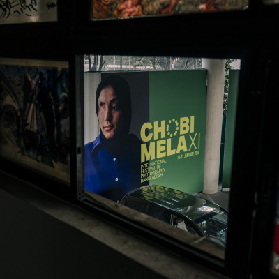 733A1528_CountryofImpossibilities_2_SBP_LORES