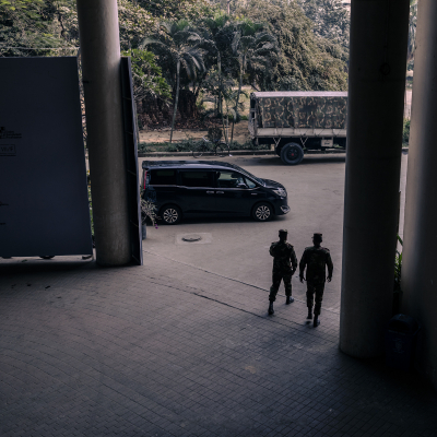 733A1532_CountryofImpossibilities_2_SBP_LORES